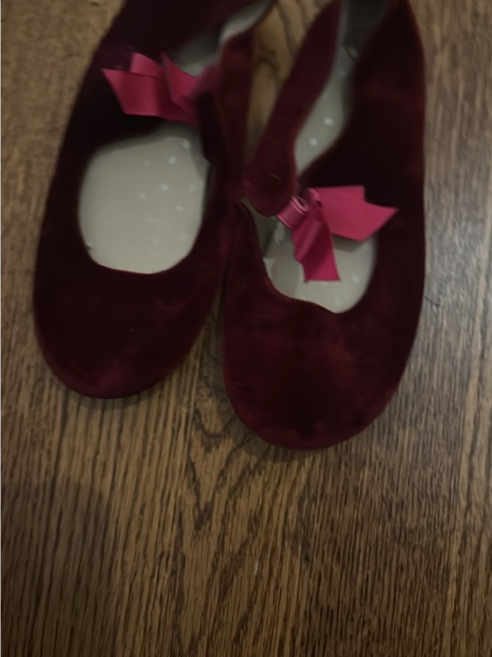 Cat & Jack Girls Burgundy Velvet Mary Janes with Pink Bow